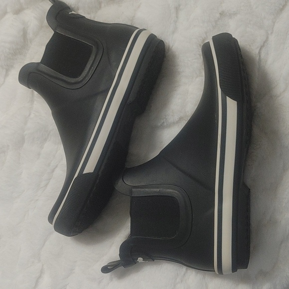 Rocket Dog Rainbow Black Women's Rain Booty Slip On Size 6.5 - Picture 3 of 8